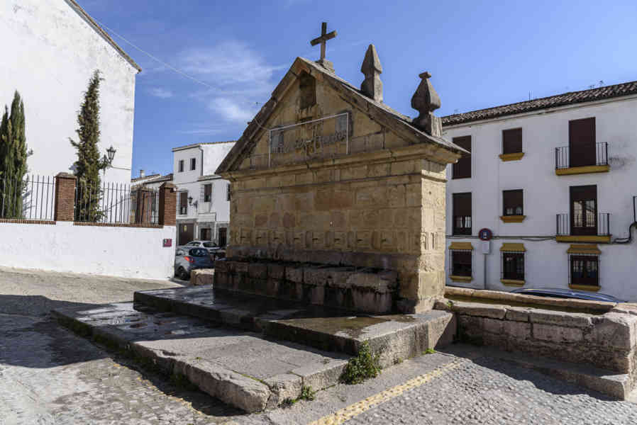 Málaga - Ronda 064 - fuente de los Ocho Caños.jpg